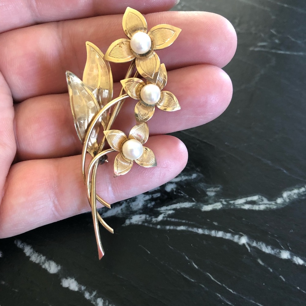 Vintage Flower Pin 12K gold filled